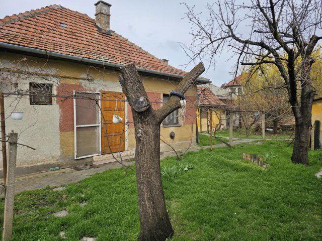 Eladó telek, Szolnokon, Városmajor úton 32 M Ft