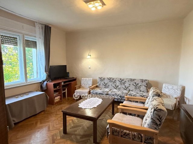 Eladó családi ház, Geresdlakon 27.9 M Ft, 2+1 szobás