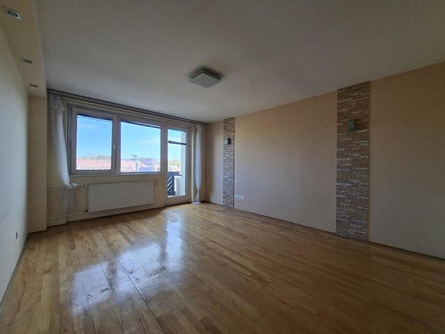 Eladó panellakás, Budapesten, X. kerületben 76.9 M Ft, 2+1 szobás