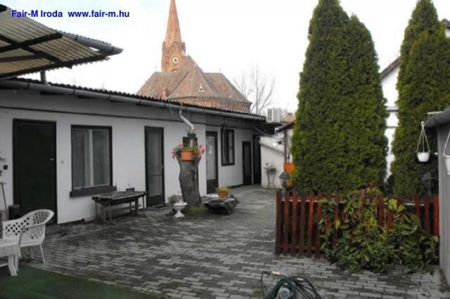 Eladó családi ház, Hódmezővásárhelyen 10.5 M Ft, 4 szobás