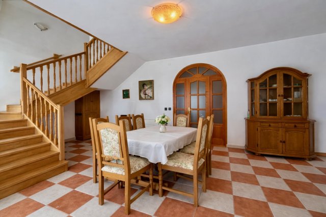 Eladó családi ház, Enyingen 59.99 M Ft, 7 szobás