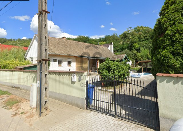Eladó családi ház, Kakasdon 34 M Ft, 2 szobás