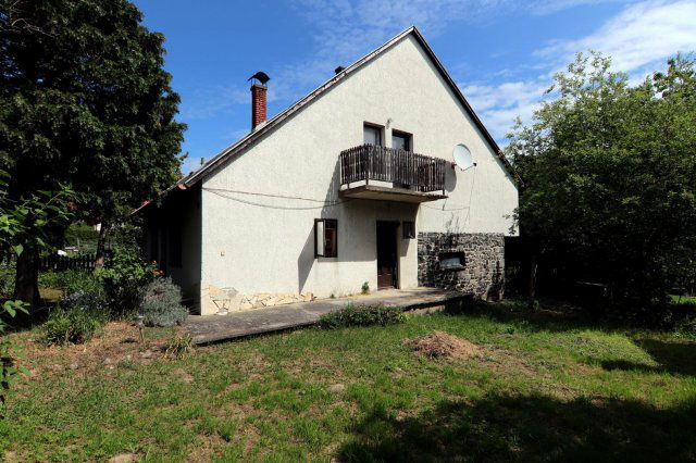 Eladó családi ház, Balatonedericsen 74.9 M Ft, 6 szobás