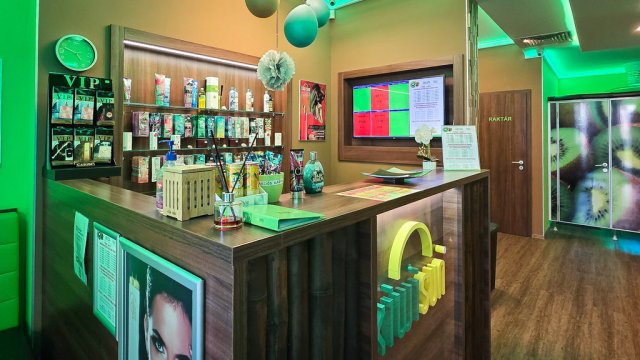 Eladó üzlethelyiség, Dunaharasztin 109.99 M Ft, 1+1 szobás