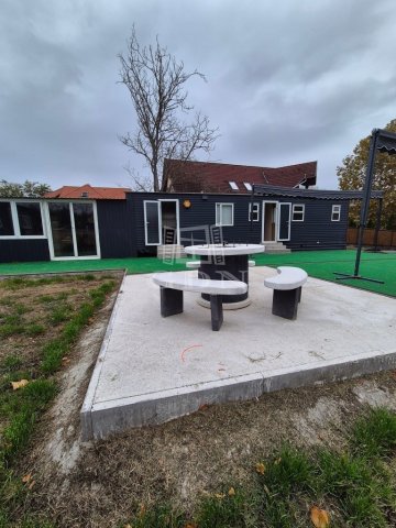 Eladó nyaraló, Dömsödön 43.9 M Ft, 5 szobás