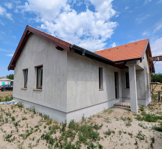 Eladó családi ház, Lajosmizsén 85 M Ft, 3 szobás