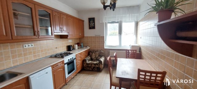 Kiadó családi ház, albérlet, Debrecenben 180 E Ft / hó