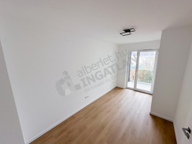 Kiadó téglalakás, albérlet, XI. kerületben, Galambóc utcában