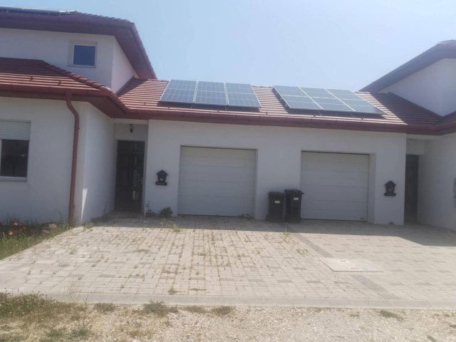 Eladó ikerház, Ráckevén 106 M Ft, 4 szobás