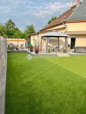 Eladó sorház, Budapesten, XVI. kerületben 139.9 M Ft, 2 szobás