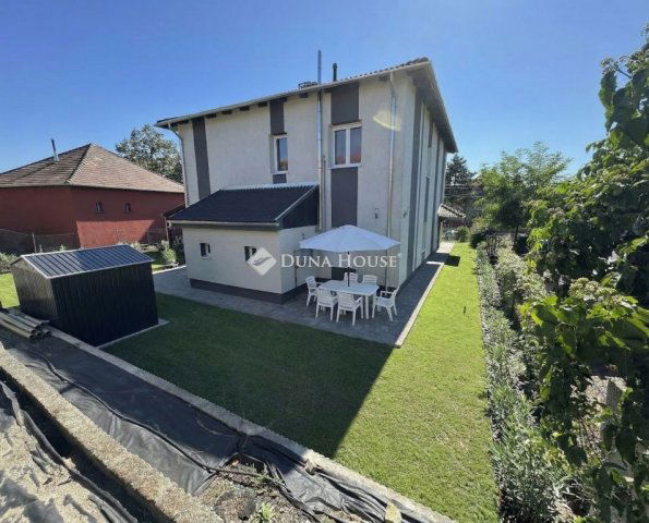 Eladó ikerház, Budapesten, XXI. kerületben 93.9 M Ft, 3 szobás