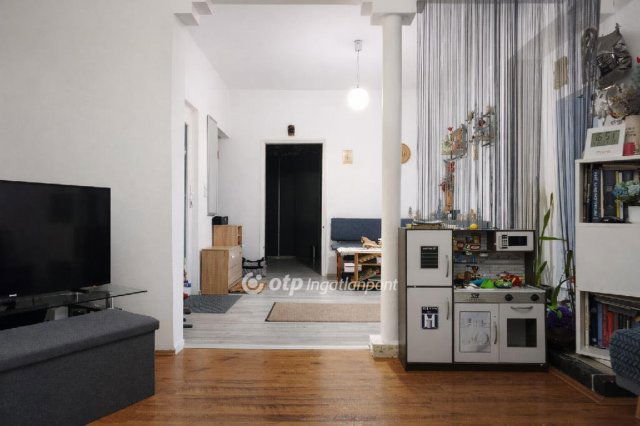 Eladó családi ház, Noszlopon 43 M Ft, 2+1 szobás