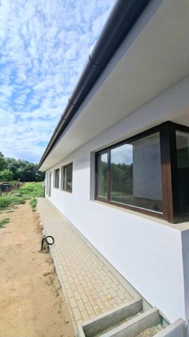 Eladó ikerház, Nyíregyházán 83.9 M Ft, 3 szobás