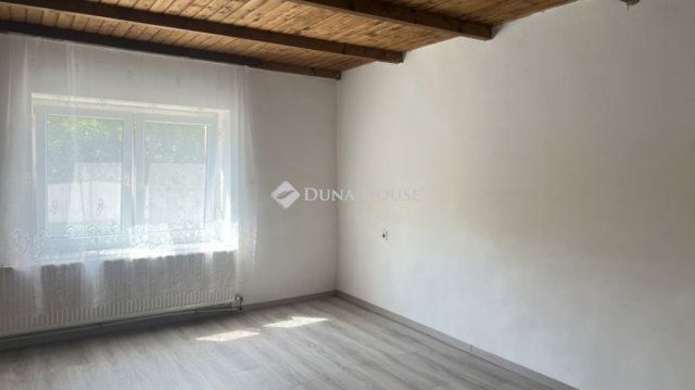 Eladó családi ház, Egerszalókon 69.9 M Ft, 4+2 szobás