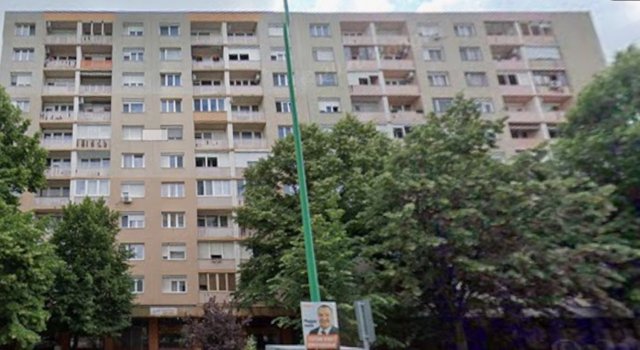 Eladó panellakás, Dunaújvárosban 22 M Ft, 2 szobás