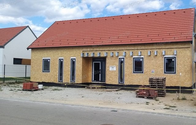 Eladó családi ház, Nagycenken 139.9 M Ft, 5 szobás