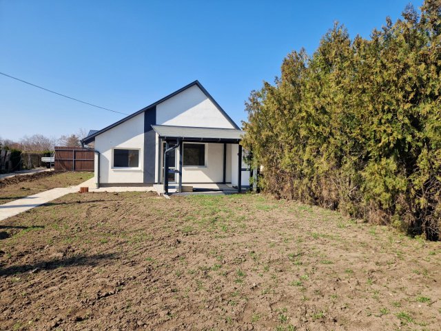 Eladó téglalakás, Szolnokon 69 M Ft, 3 szobás