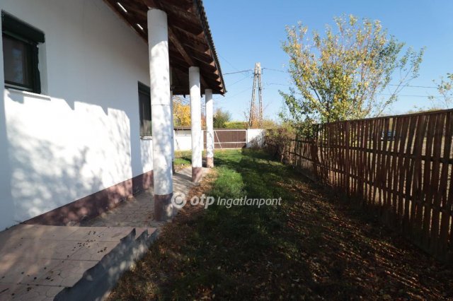 Eladó családi ház, Ráckevén 84.9 M Ft, 6 szobás