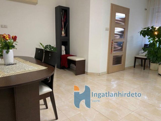 Eladó ikerház, Debrecenben 129 M Ft, 4 szobás