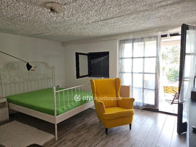 Eladó nyaraló, Balatonakarattyán 154 M Ft, 5+1 szobás