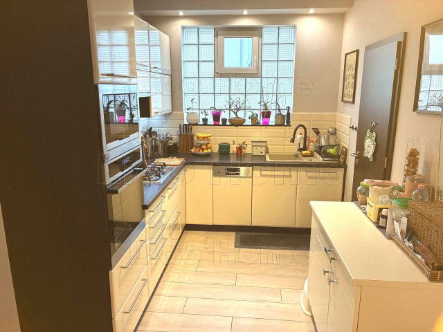 Eladó sorház, Győrött 99 M Ft, 3 szobás / költözzbe.hu