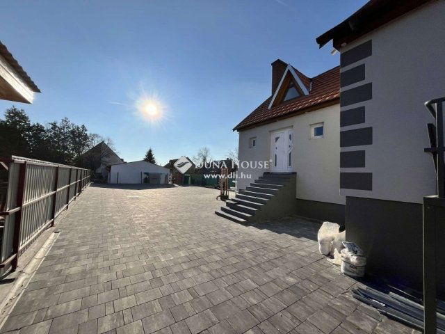 Kiadó családi ház, albérlet, Kecskeméten 2000 E Ft / hó