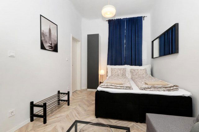 Eladó téglalakás, Budapesten, VIII. kerületben, Rákóczi úton