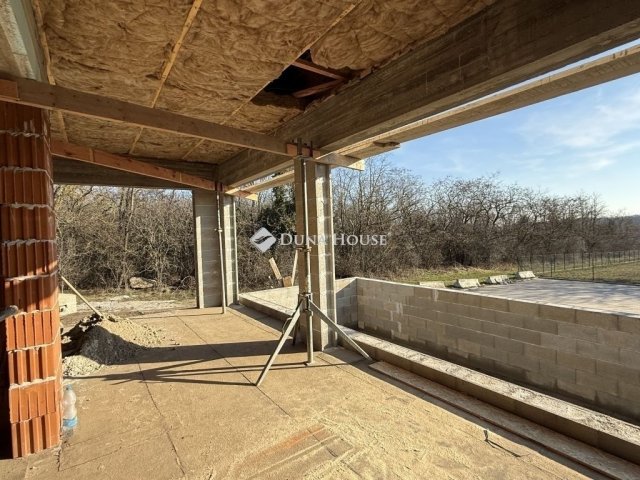 Eladó családi ház, Sóskúton 149 M Ft, 4 szobás