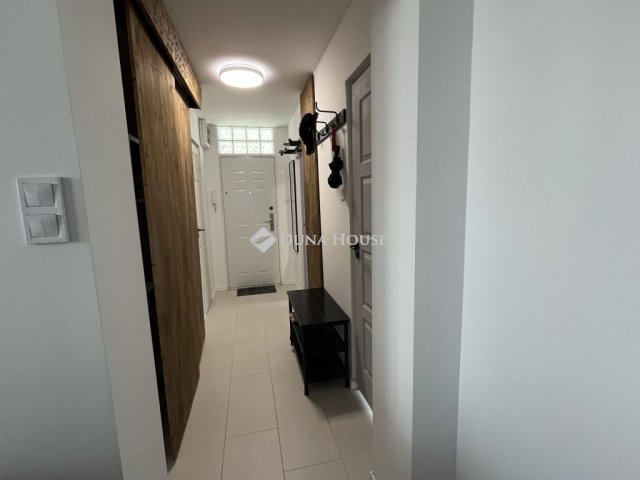 Eladó téglalakás, Budapesten, IX. kerületben 84.9 M Ft, 3 szobás