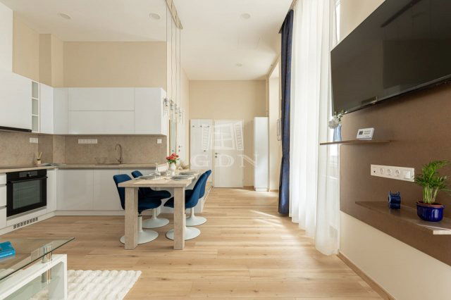 Eladó téglalakás, Budapesten, V. kerületben 129 M Ft, 2+1 szobás