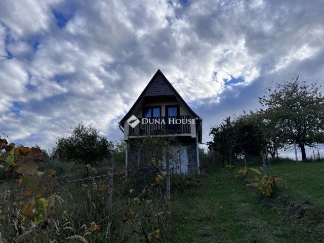 Eladó családi ház, Nyergesújfaluban 17 M Ft, 2 szobás