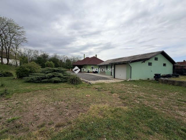 Eladó családi ház, Nádasdon 79.8 M Ft, 3+1 szobás