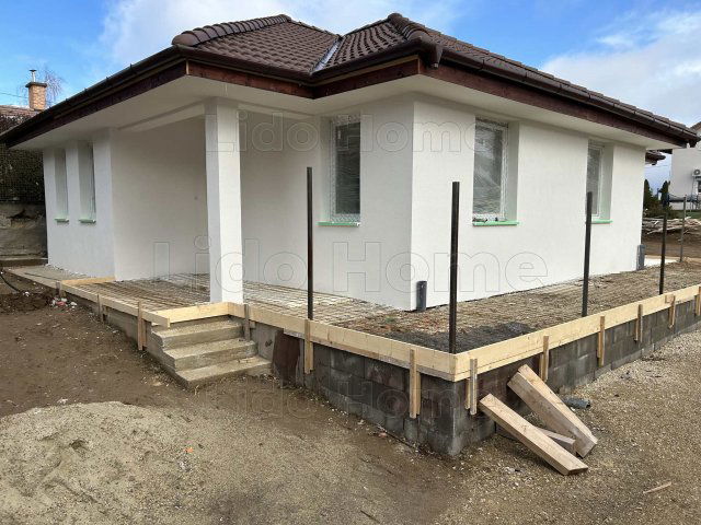 Eladó családi ház, Tabon 65 M Ft, 4 szobás