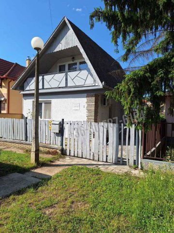 Kiadó családi ház, albérlet, Hajdúszoboszlón 250 E Ft / hó