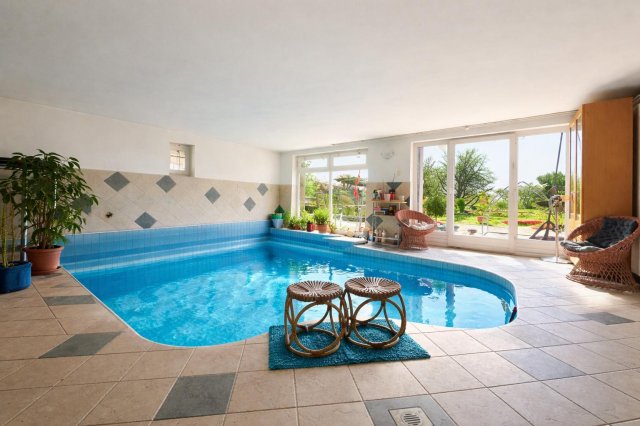 Eladó családi ház, Szentendrén 229 M Ft, 4+2 szobás