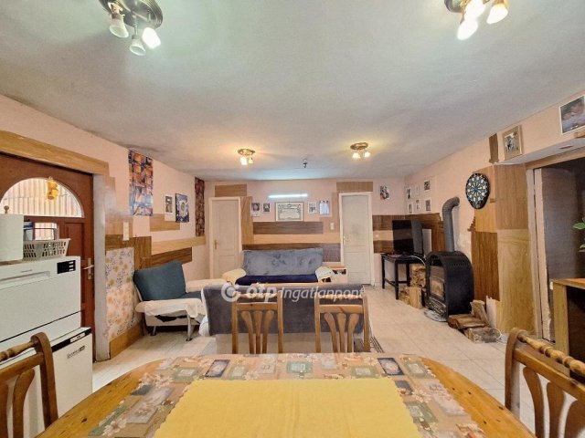 Eladó családi ház, Piliscsabán 74.9 M Ft, 3+1 szobás