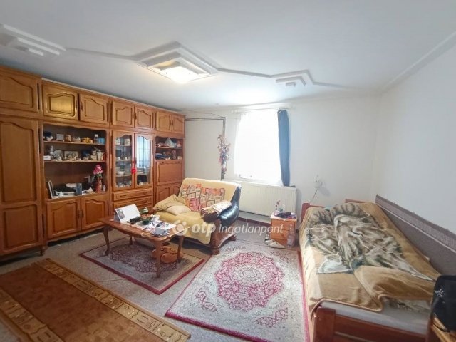 Eladó ikerház, Biatorbágyon 51.99 M Ft, 2 szobás