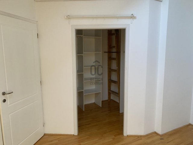 Eladó téglalakás, Budapesten, V. kerületben 160 M Ft, 4 szobás