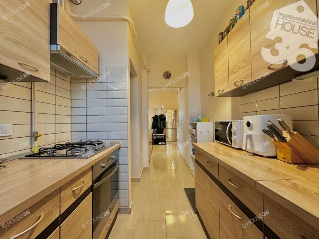 Eladó téglalakás, Kecskeméten 49.9 M Ft, 2 szobás