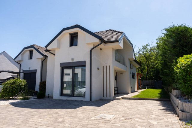 Eladó családi ház, Mogyoródon 155 M Ft, 4 szobás