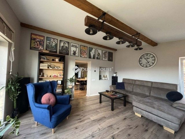 Eladó családi ház, Pécsett 124.9 M Ft, 3 szobás