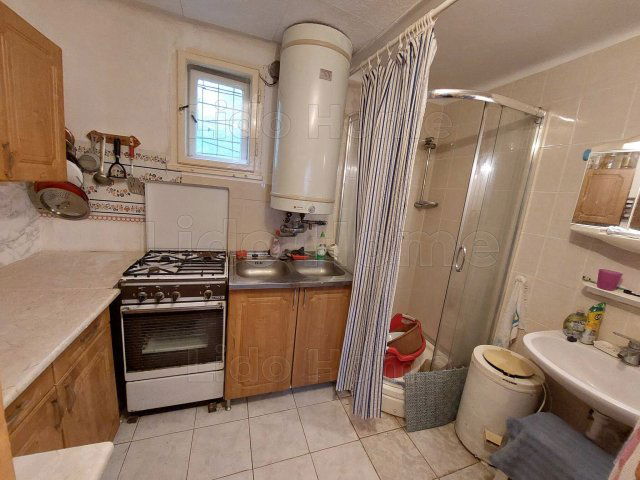 Eladó nyaraló, Fonyódon 47 M Ft, 2 szobás / költözzbe.hu