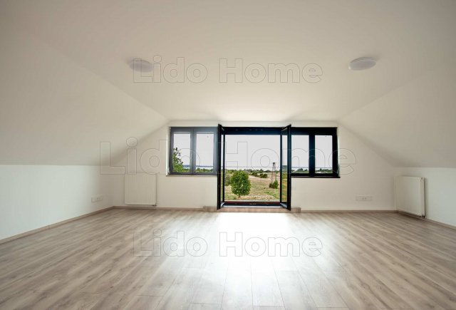 Eladó családi ház, Balatonalmádiban 169.9 M Ft, 7 szobás