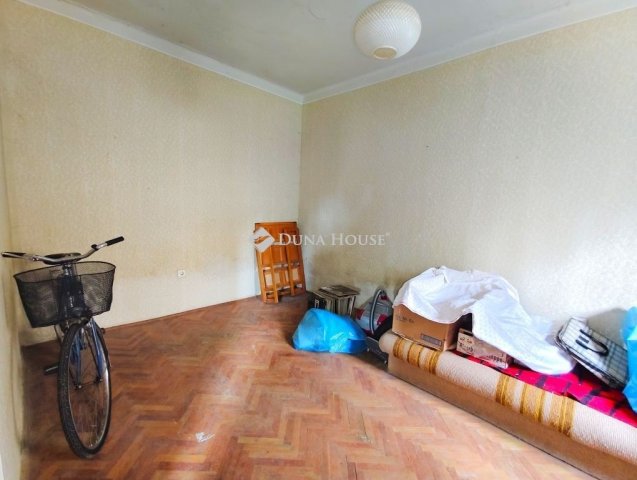 Eladó családi ház, Szombathelyen 35 M Ft, 2 szobás