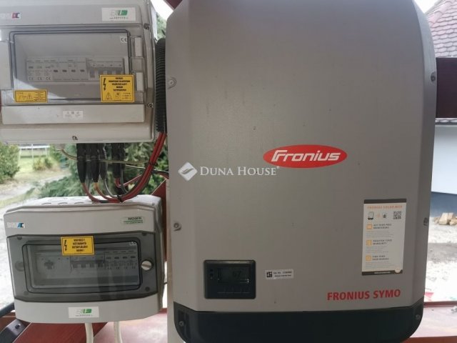 Eladó családi ház, Cserszegtomajon 159.9 M Ft, 6 szobás