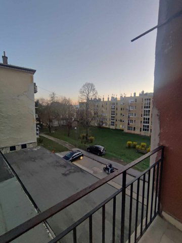 Eladó téglalakás, Esztergomban 41.99 M Ft, 2+1 szobás
