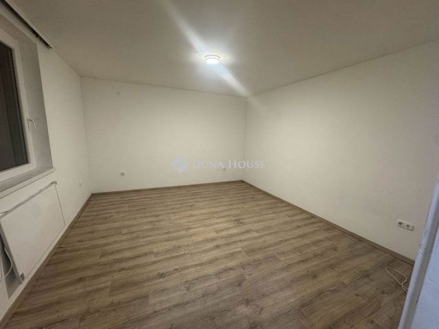 Eladó téglalakás, Budapesten, XX. kerületben 64.5 M Ft, 2 szobás