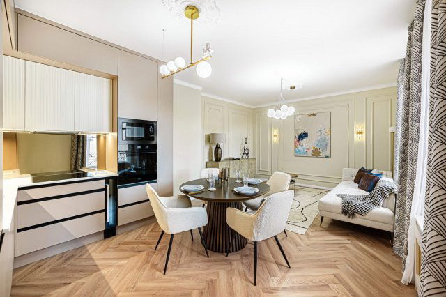 Eladó téglalakás, Budapesten, V. kerületben, Szervita téren