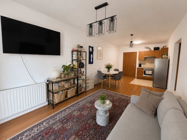 Eladó téglalakás, Siófokon 134.999 M Ft, 3 szobás