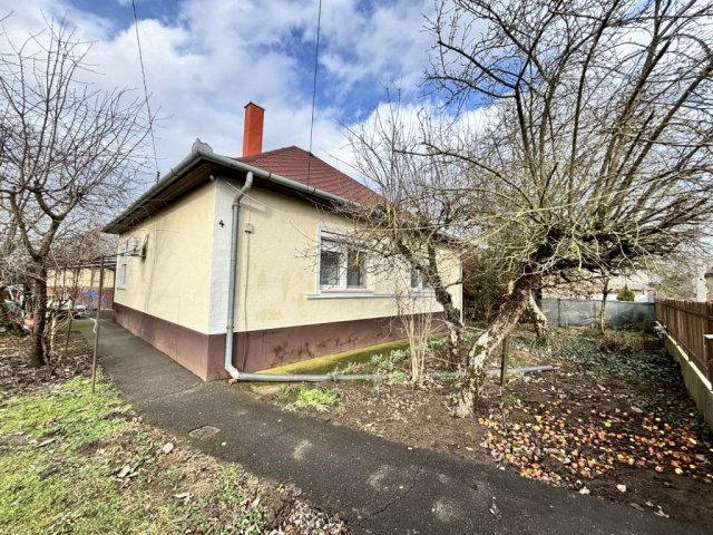 Eladó családi ház, Debrecenben 74.9 M Ft, 2+2 szobás